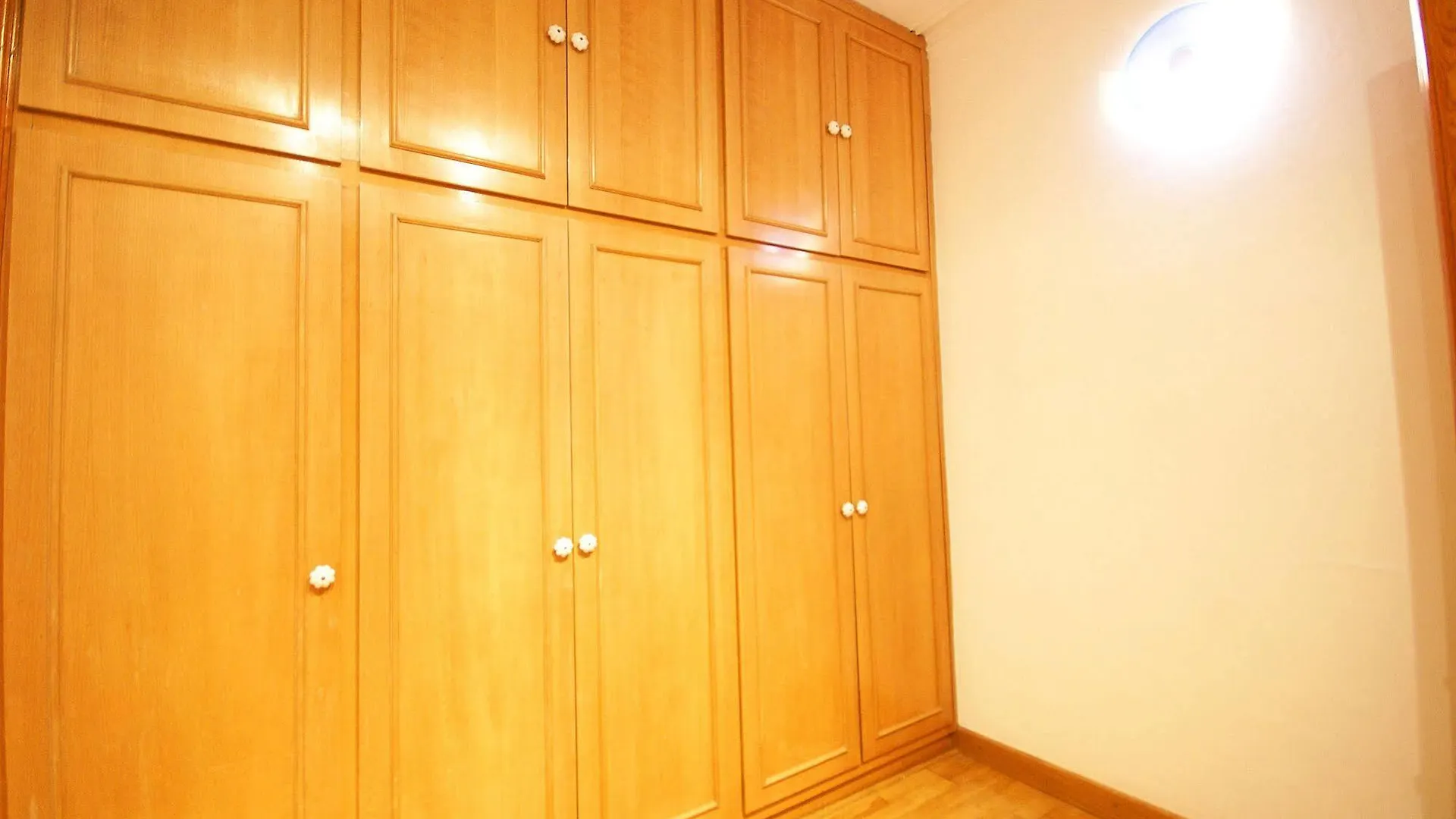Flateli Aribau Apartment Barcelona
